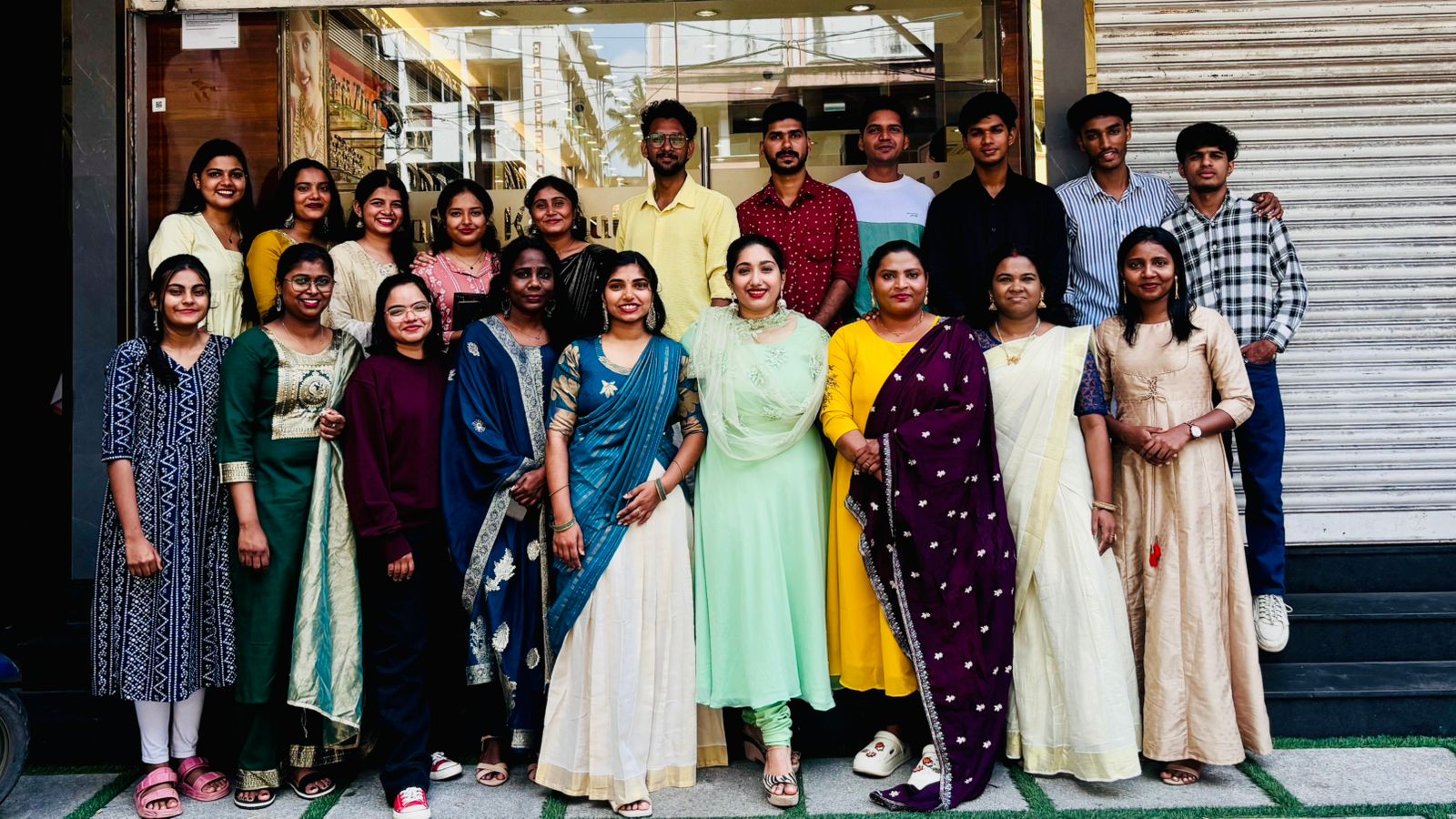 WhatsApp Image 2025-10-20 at 15.35.47